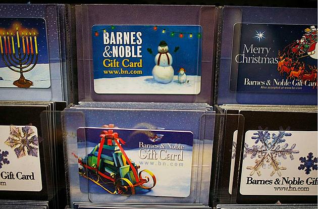 DiNapoli: Read Fine Print on Gift Cards