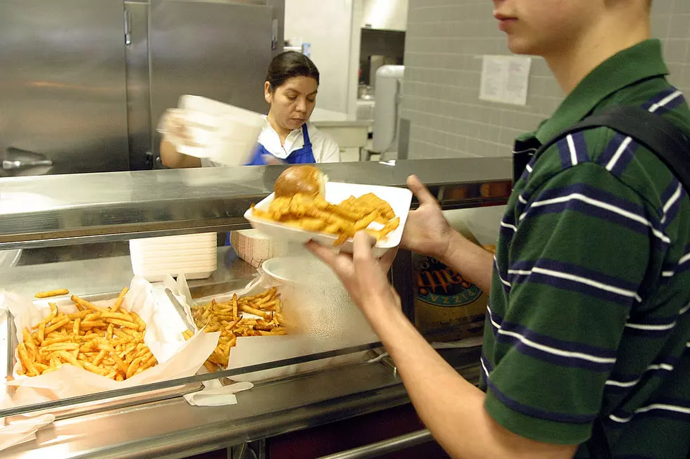 With Trump Rollback, School Lunch Could Get More White Bread