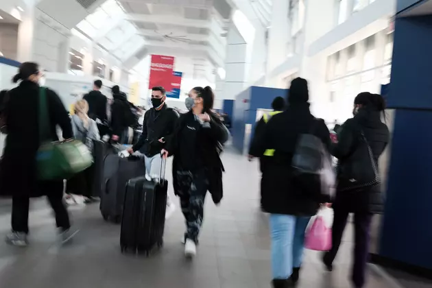 Defying Warnings, Millions in the US Travel for Thanksgiving