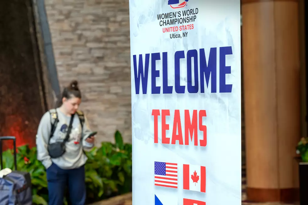 USA Women's Hockey Team Arrives at Turning Stone Hotel