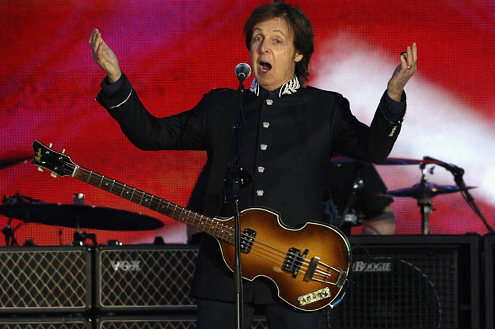 Paul McCartney Shares His ‘Loving’ For Queen Elizabeth at Diamond Jubilee Concert