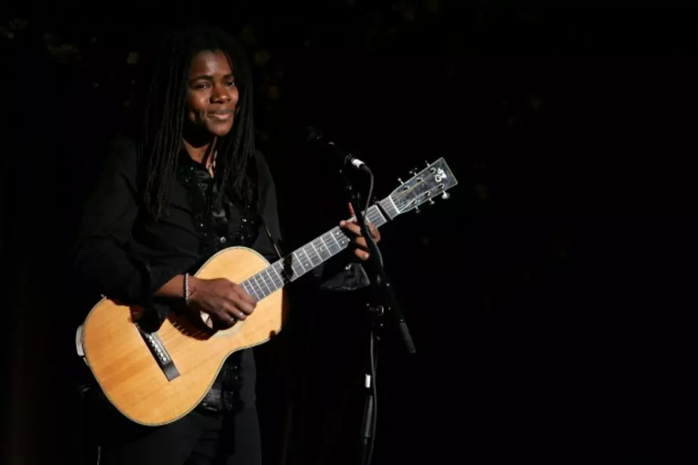 Tracy Chapman Performs Ben E. King&#8217;s &#8216;Stand By Me&#8217; [Video]