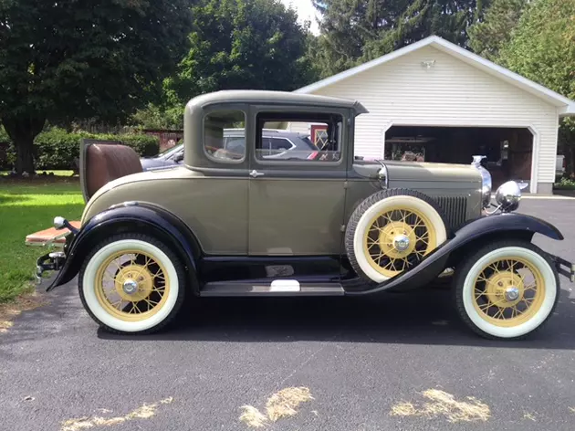 Classic Car Tuesday &#8211; 1930 Ford Model A Coup Deluxe