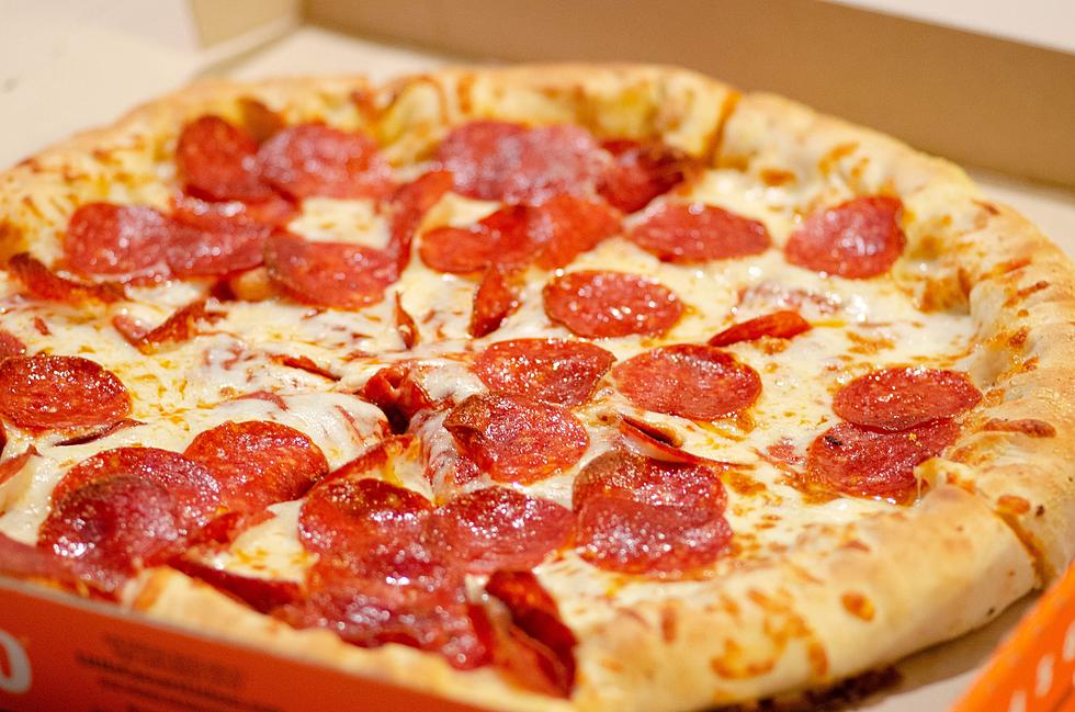 7 Reasons Utica Pizza Is The Best Pizza In The Entire State Hands Down