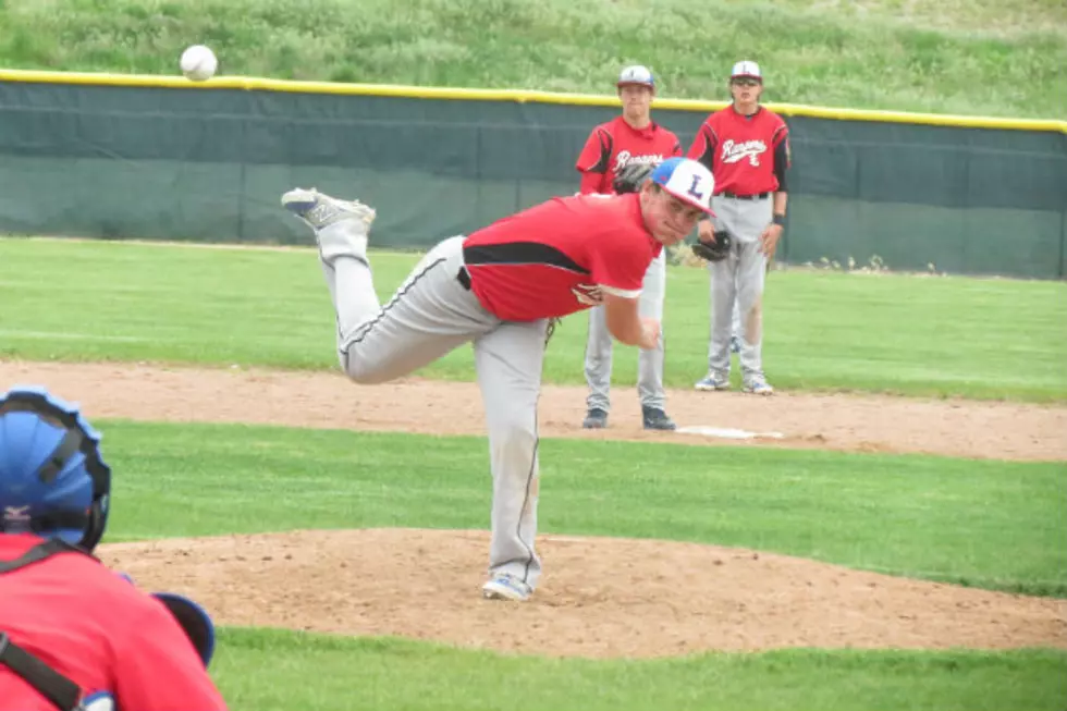 Laramie Sweeps DH From Douglas [VIDEO]