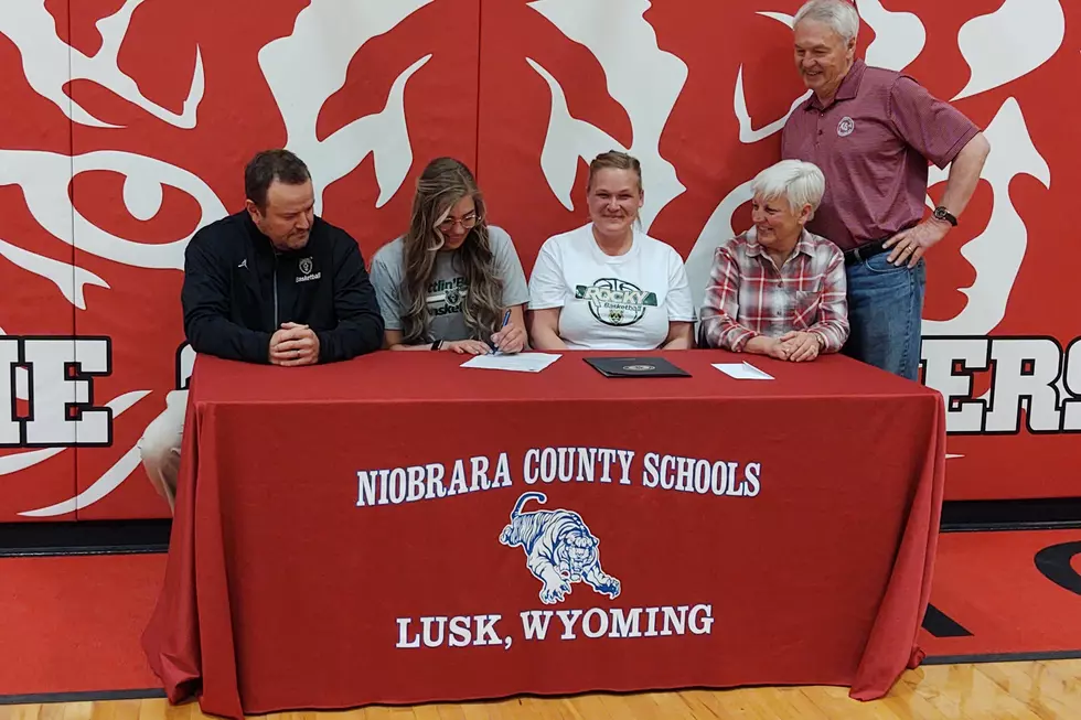 Courtney Rowley of Lusk Commits to Rocky Mt. for Basketball