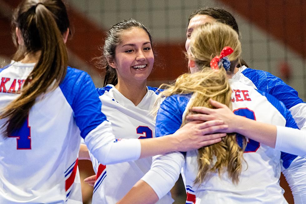 Kaycee Rolls To 1A Volleyball Championship