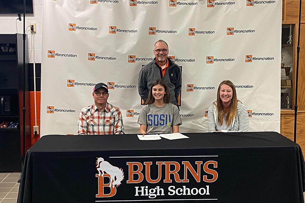 Emma Gonzoles of Burns Signs with South Dakota State