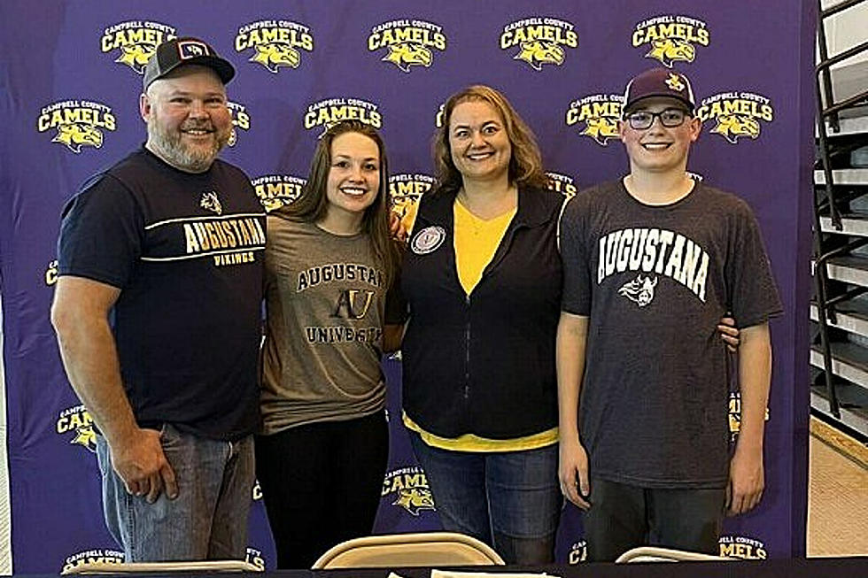 Gillette Swimmer Allison Granat Signs With the Vikings