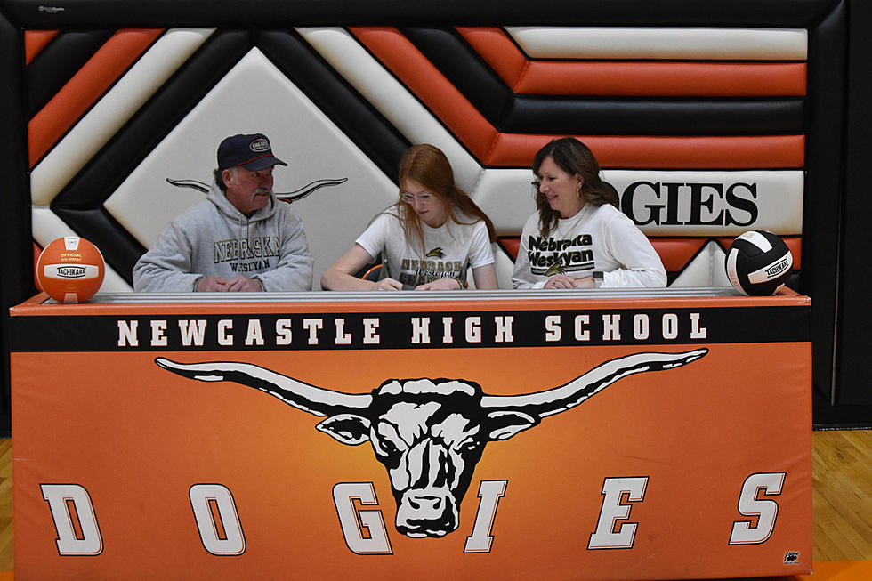 Newcastle's Tiernan Stanton Inks for Volleyball and Track