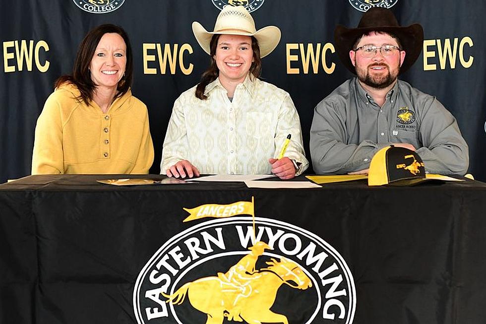 Brenna Herring of Southeast Signs with EWC for Rodeo