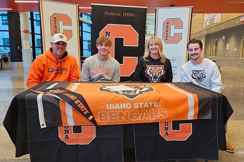 Natrona’s Kaiden Lee Signs with Idaho State for Track