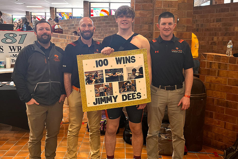 Jimmy Dees of Powell Achieves 100th Win on the Wrestling Mat