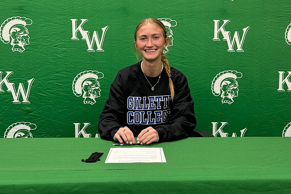 Aspen Scherck of Kelly Walsh Signs with Gillette College