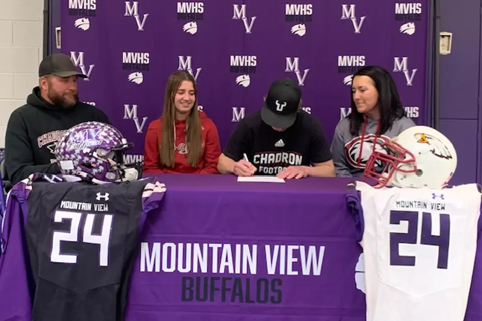 Mountain View’s Carson Eardley Signed for Football at Chadron State