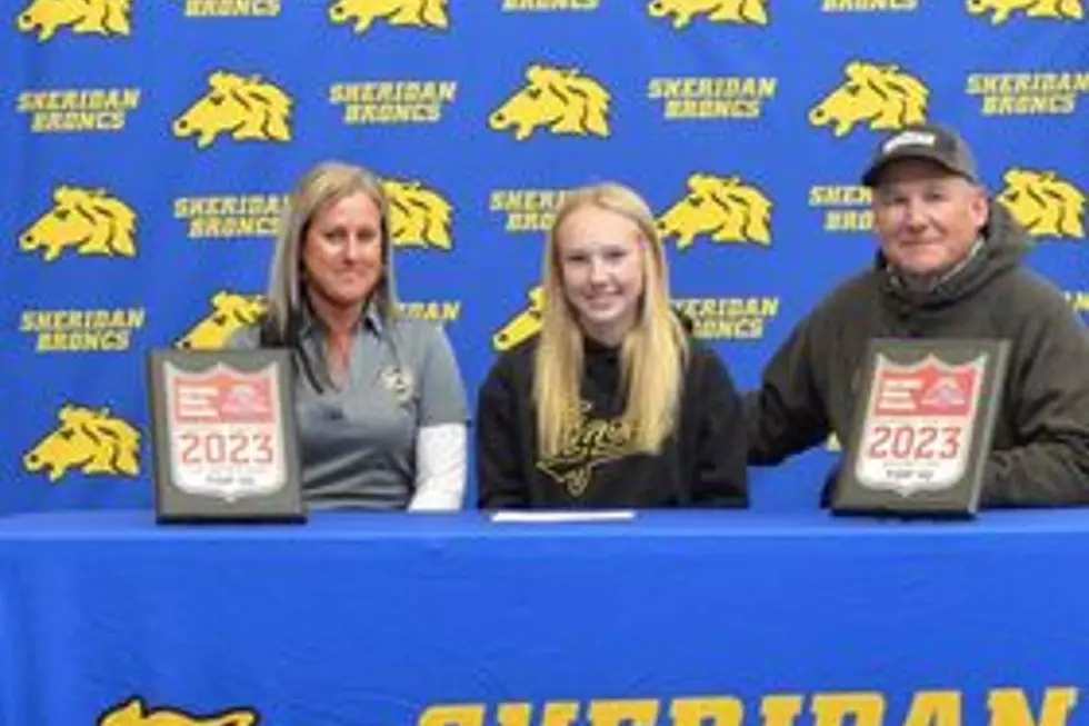 Abagail Olson of Sheridan Signs with Fort Hays St. for Rodeo