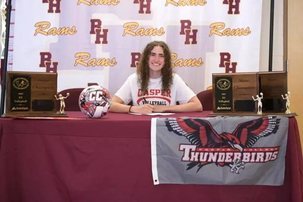 Big Horn’s Emme Mullinax Signs with Casper College for Volleyball
