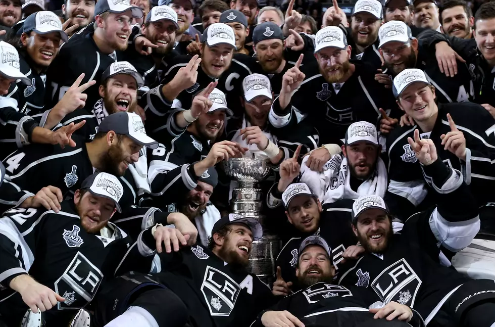 Woman In Heels Face-Plants Hard After Los Angeles Kings Win Stanley Cup [Video]