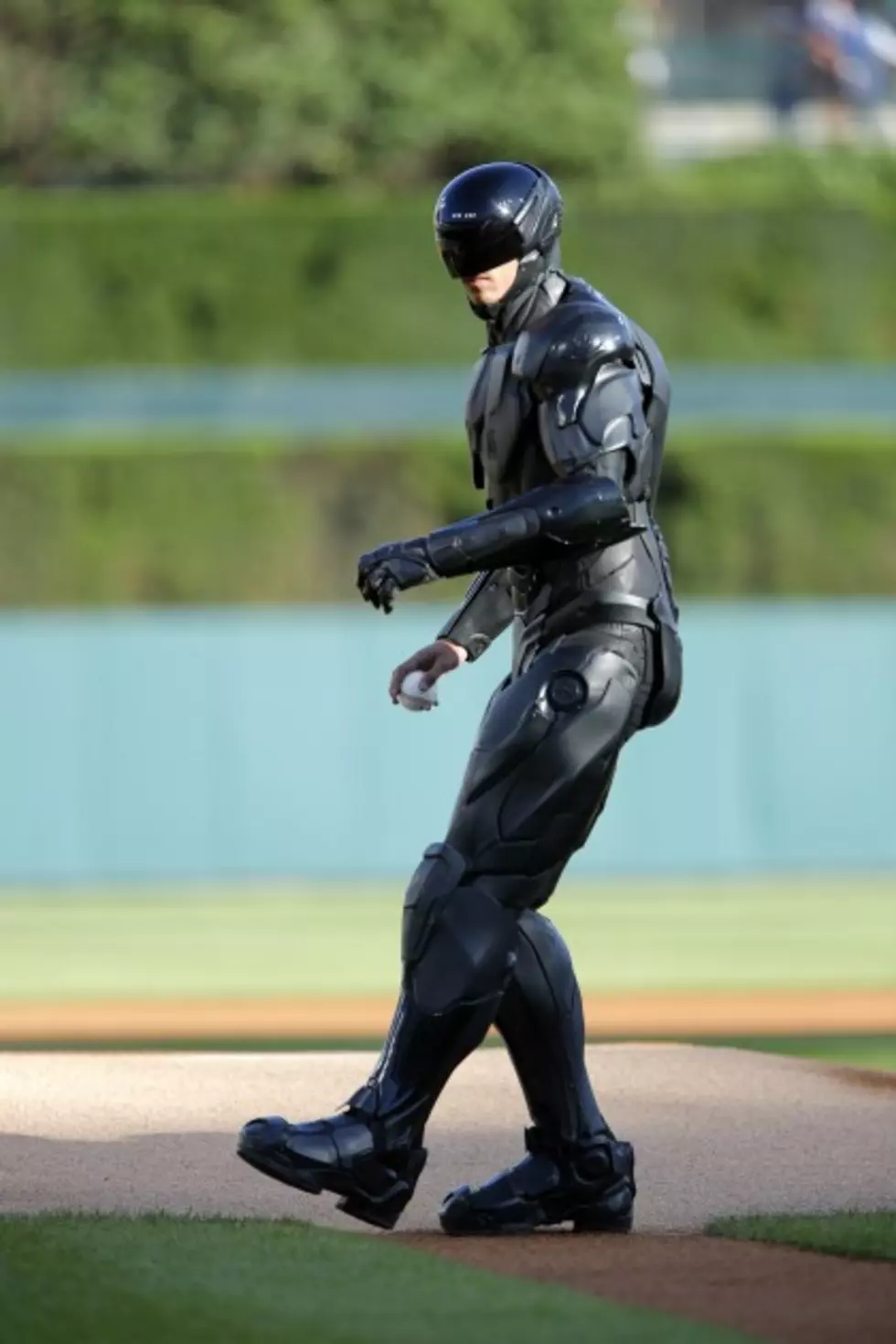 Robocop Throws Out First Pitch at Detroit Tigers Game [Video]