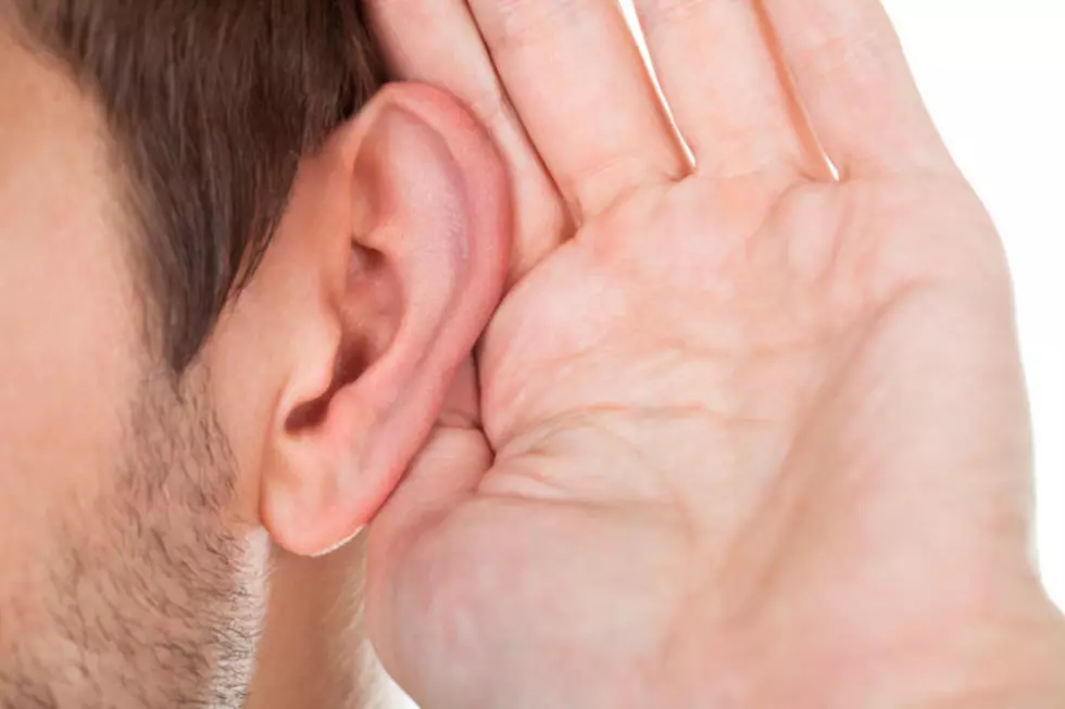 Free Beer & Hot Wings: Guy Finds Two Bugs Buried Inside His Ear [Video]