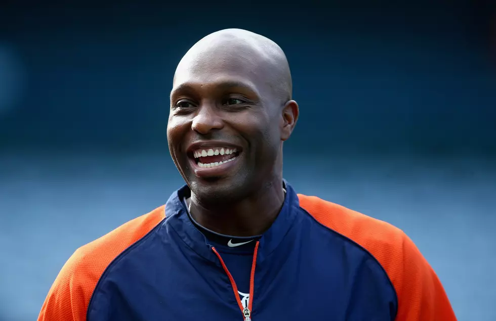 Free Beer & Hot Wings: Minnesota Twins’ Torii Hunter Responds to Awkward Question on Gay Marriage at News Conference [Video]