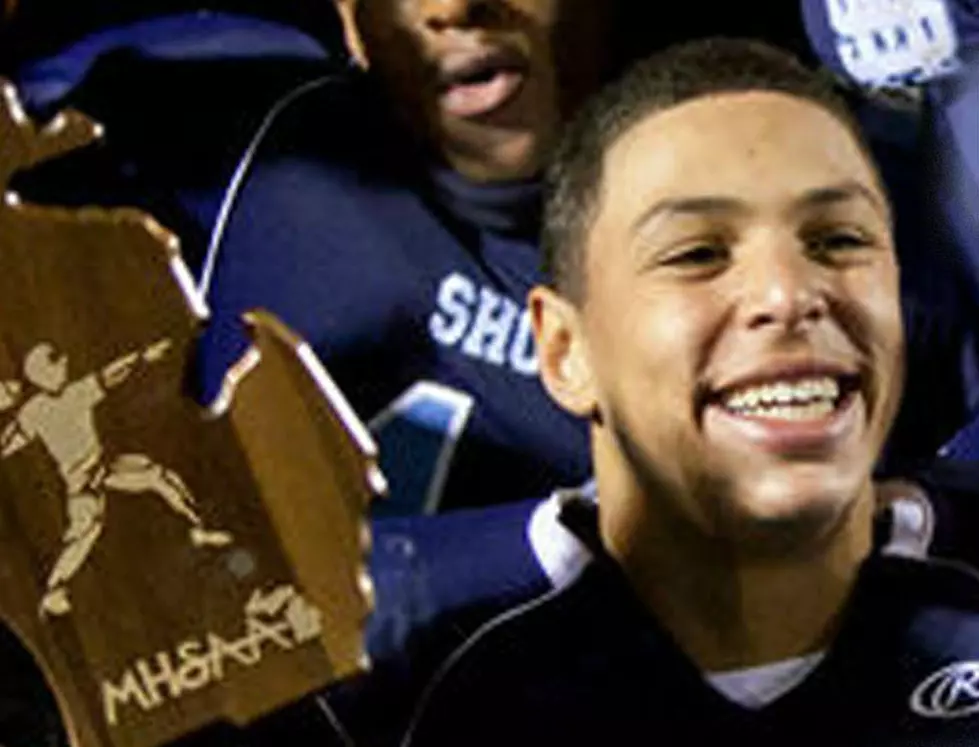 Mona Shores Football’s Tyree Jackson Named  High School Athlete of the Week [Video]