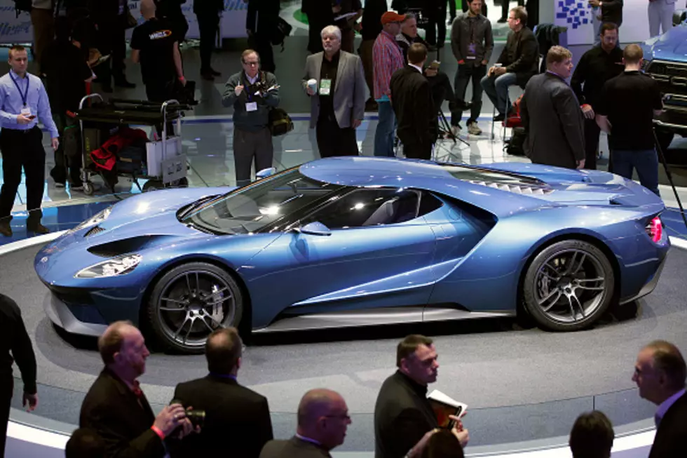 North American International Auto Show 2015 Opens to Public [Video]