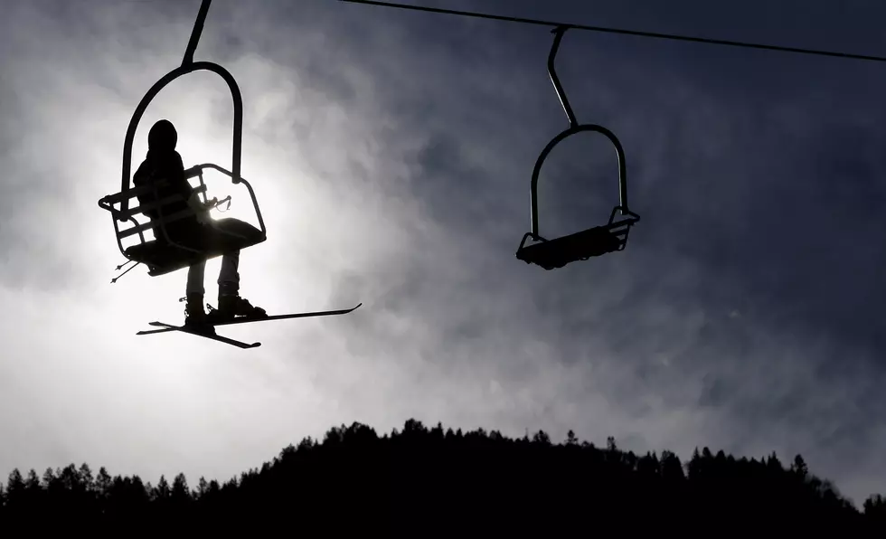 This Poor Guy Was Stuck On A Ski Lift For Hours & Kept Telling His Friends He Needed To Pee