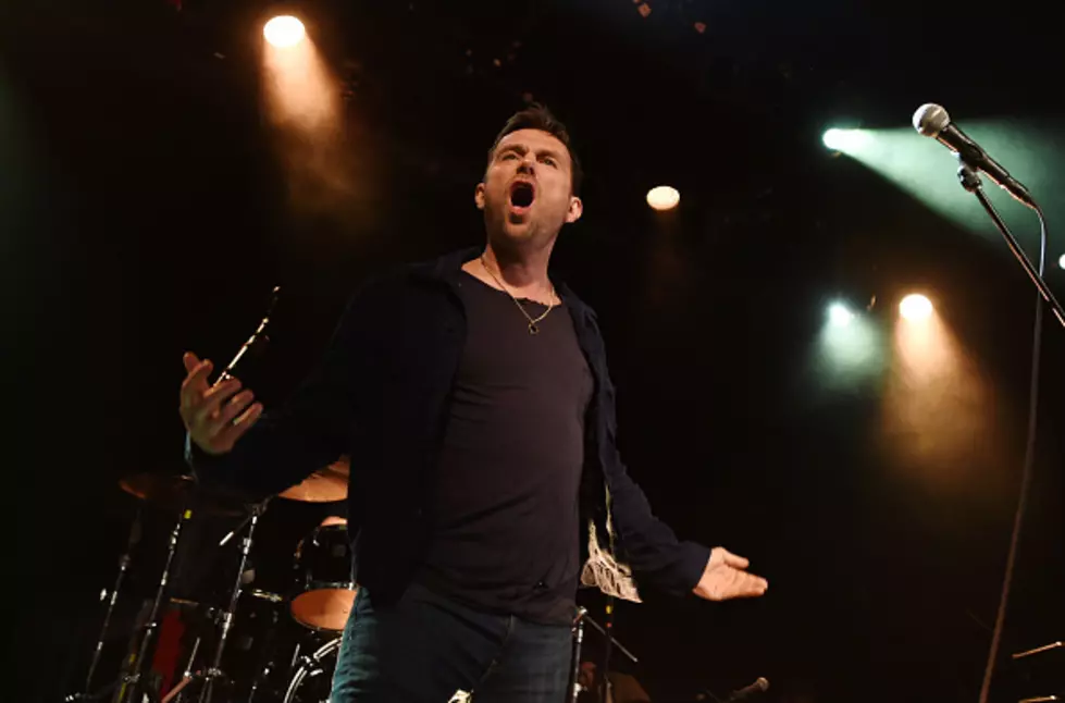 Blur Frontman Damon Albarn Carried Off Stage After 5 Hour Festival Set