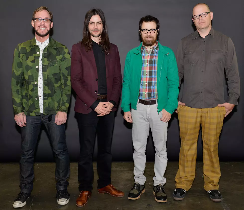 Rivers Cuomo Fails at Online Dating in Weezer’s New ‘Go Away’ Video [Video]