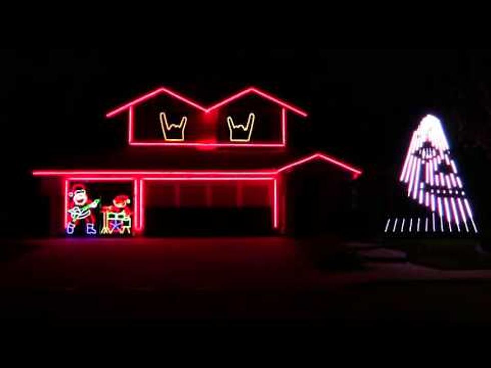 Christmas Lights Set to Slipknot are Your New Holiday Decorating Goals [Video]