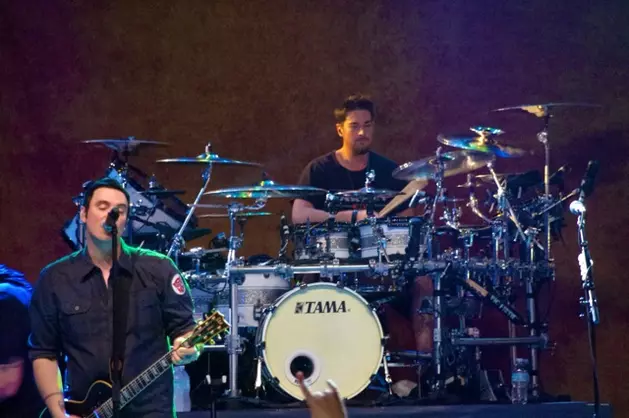 Breaking Benjamin Announces 2016 Acoustic Tour with Stop in Grand Rapids [Video]