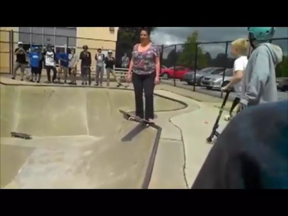 Drunk Mom Decides To Give Skateboarding A Try [Video]
