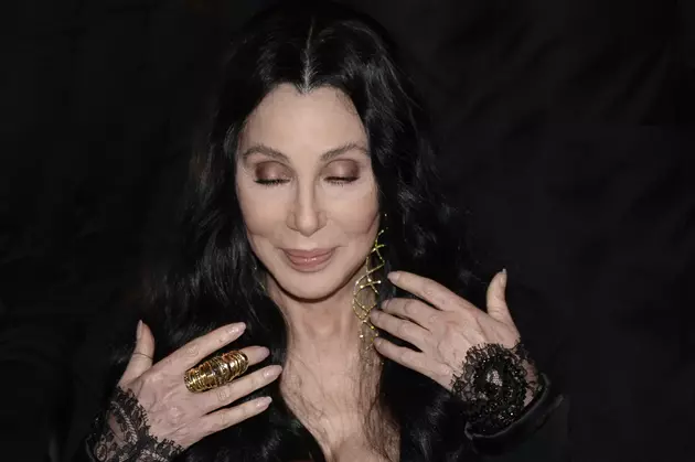 Cher Calls Gov. Snyder a ‘Murderer’ Over Flint Water Controversy