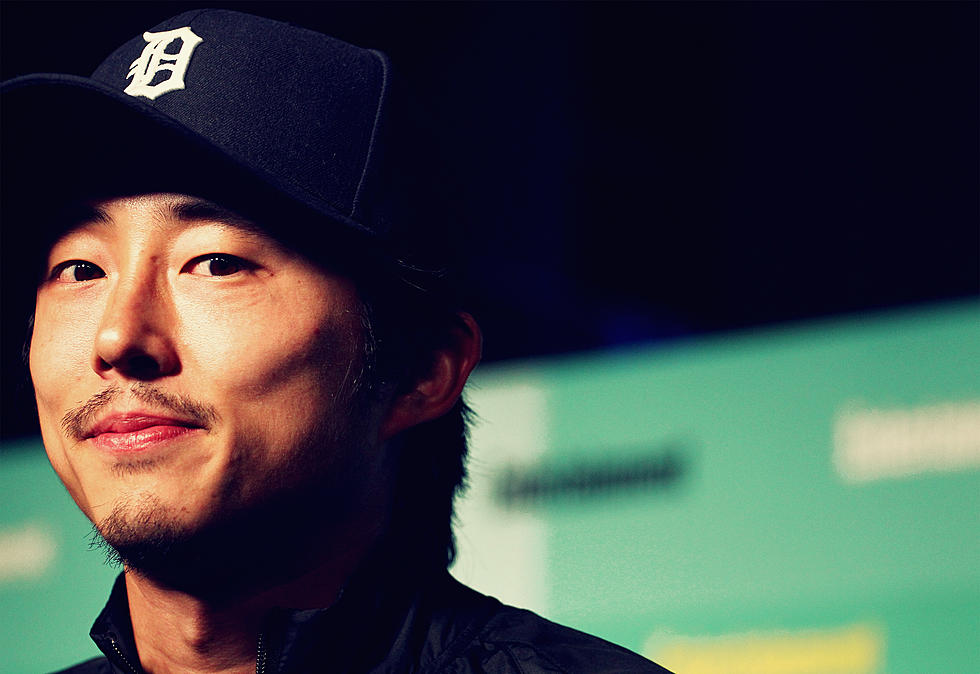 Philadelphia Flyers Throw Shade at ‘Walking Dead’ Star and Red Wings Fan Steven Yeun