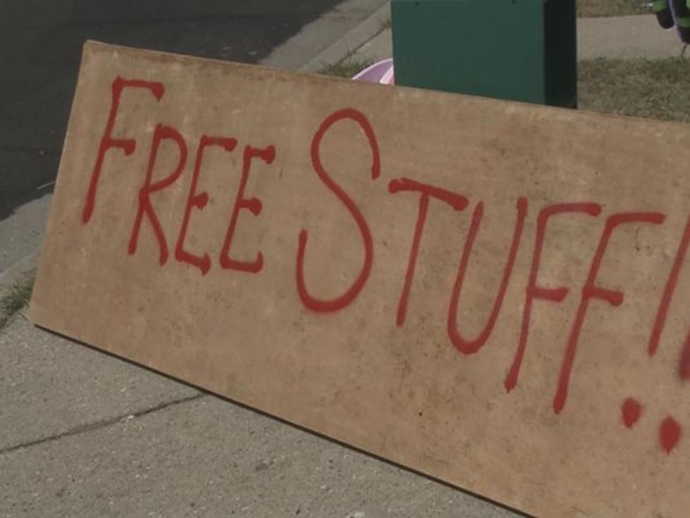 Grand Rapids Man Puts Up Sign For &#8216;Free Stuff&#8217; In His Yard, Thievery Ensues [Video]
