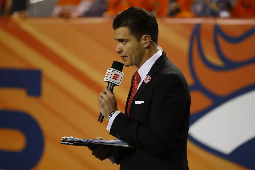 Watch ESPN Sideline Reporter Sergio Dipp’s Awkward Monday Night Football Debut
