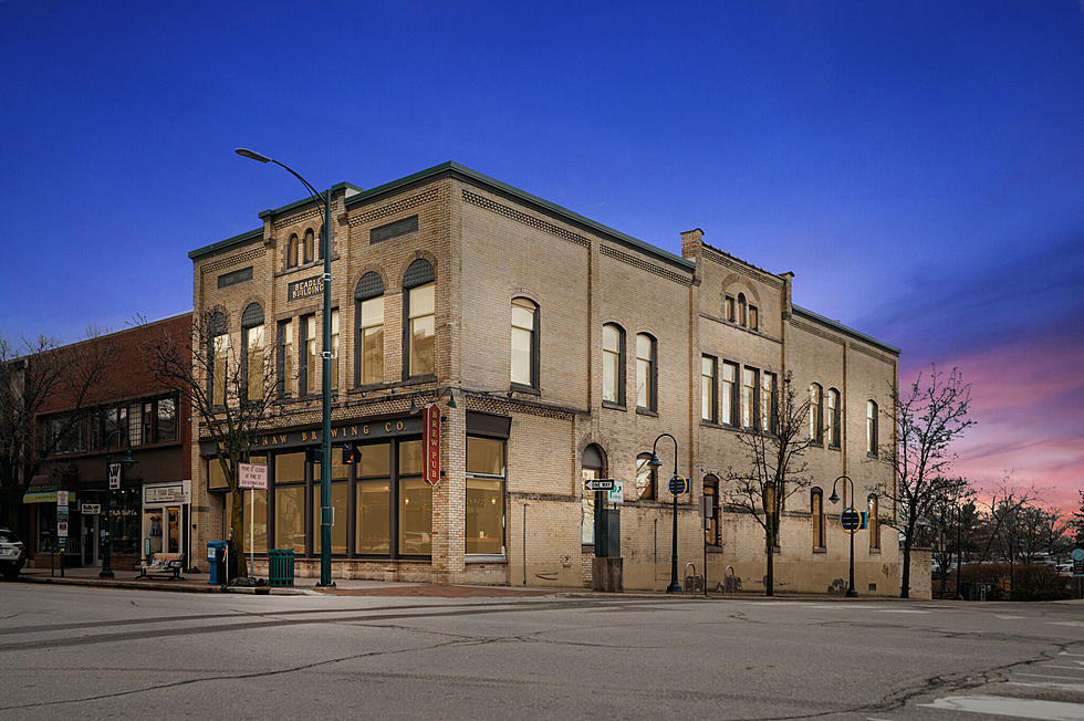 LOOK: Longtime Bar and Restaurant in Downtown Traverse City Up For Sale
