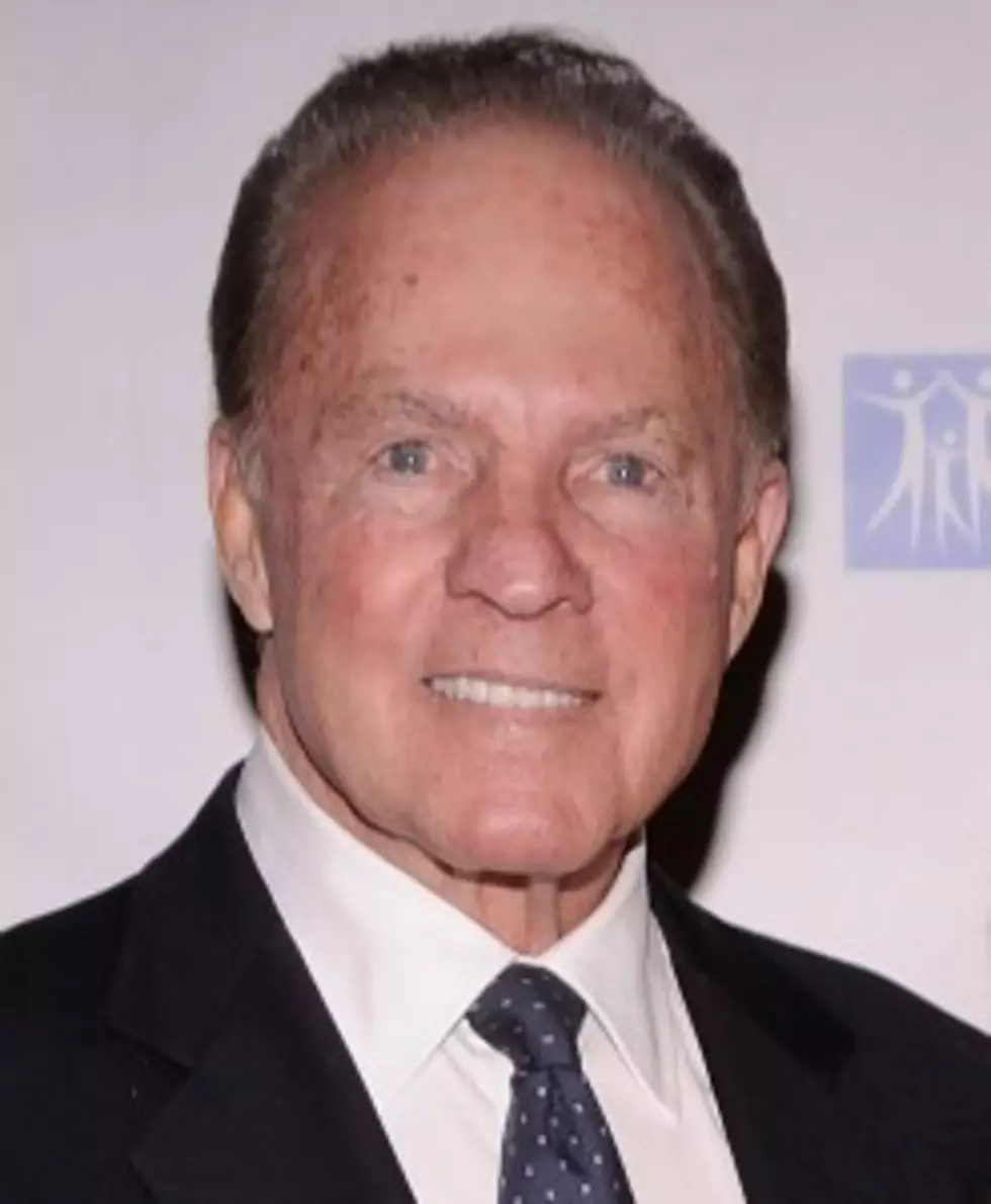 NFL Honors Frank Gifford Before Vikings Top Steelers in Hall of Fame Game