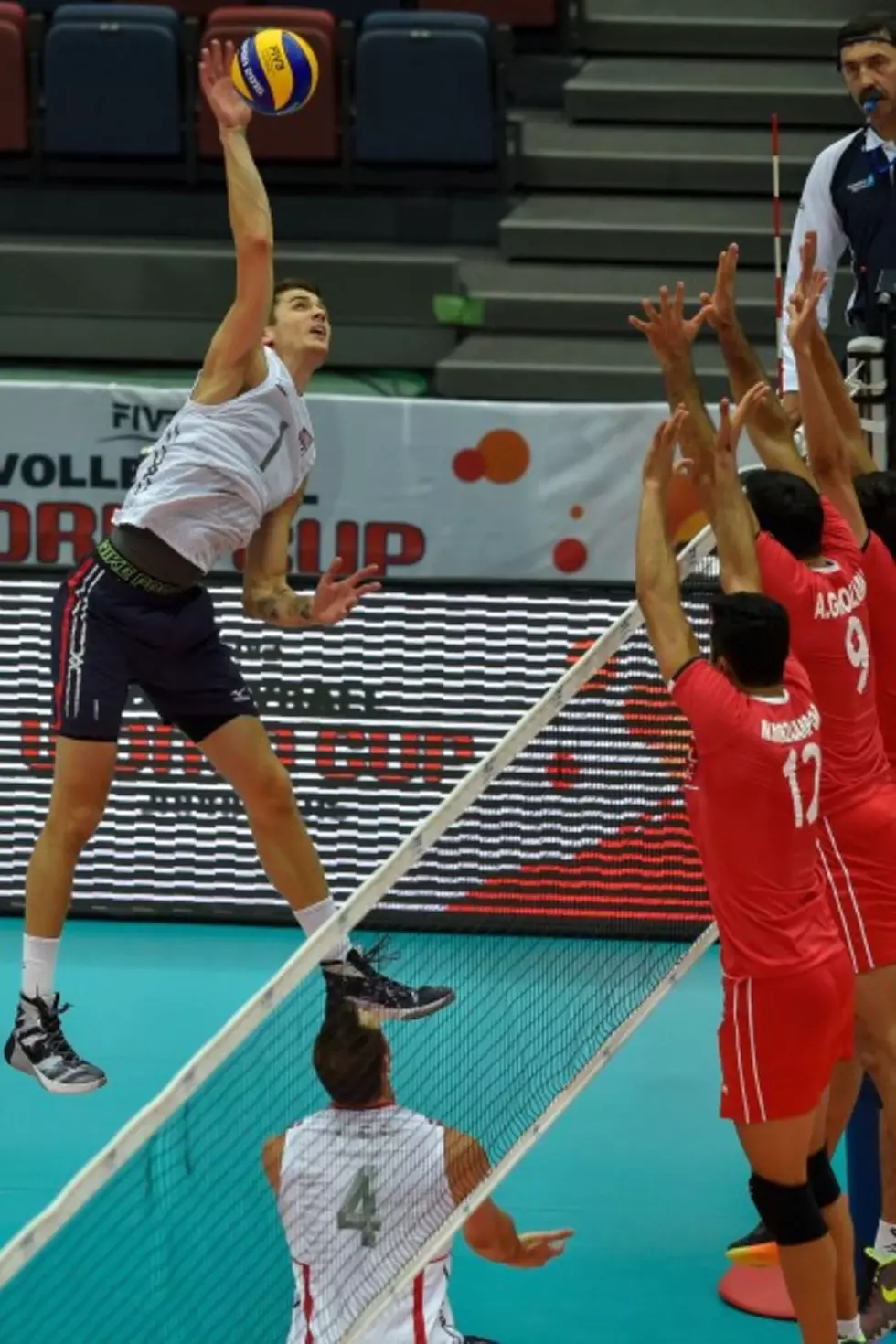 U.S. Stays Unbeaten With 3-set Win Over Tunisia at World Cup