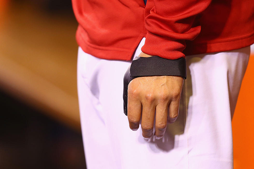 St. Louis’ Molina Will Try to Wear Splint on Thumb for Playoff Games