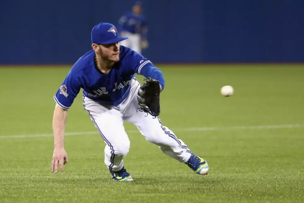 Back Home, Blue Jays Break Out to Beat Royals 11-8 in Game 3