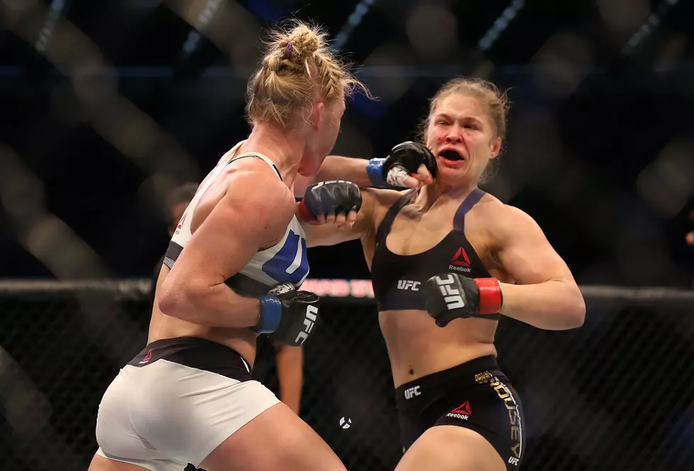 Holly Holm Stuns Ronda Rousey in Historic UFC Upset [PHOTOS]