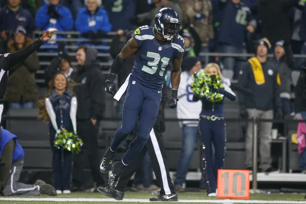 Safety Kam Chancellor Sits Out Practice for Seattle