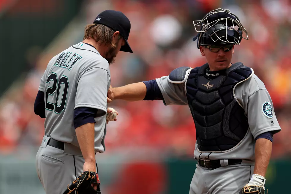 Miley Posts His 1st Win for Mariners, Beats Pujols, Angels