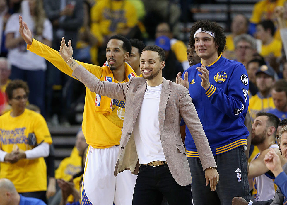 Stephen Curry is 1st Unanimous NBA MVP, Takes Honor Again