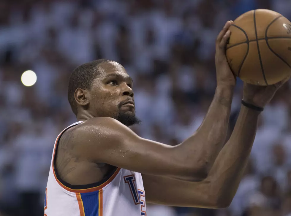Durant Scores 41 Points, Thunder Beat Spurs to Tie Series