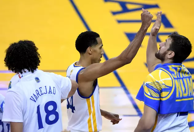 Warriors Beat Cavs 104-89, Take Game 1 of Finals