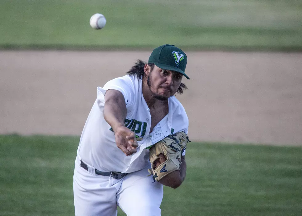 Pippins Pitch Past Cowlitz Again for Fifth Straight Win