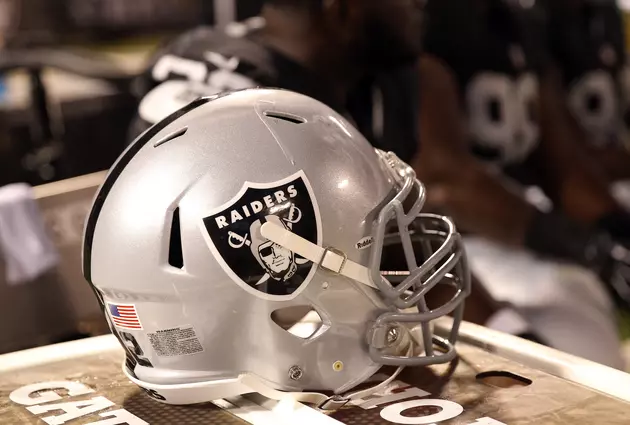 NFL Owners Approve Raiders&#8217; Move From Oakland to Las Vegas